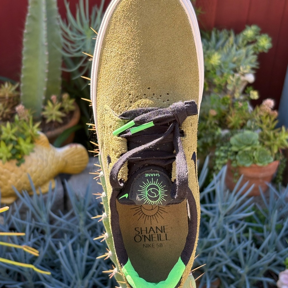 Nike SB Shane O’Neill Suede Sneakers - Picture 10 of 16